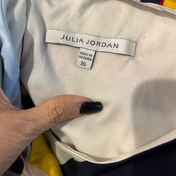 Julia Jordan Striped Knee Length Sleeveless Dress - Picture 5 of 5